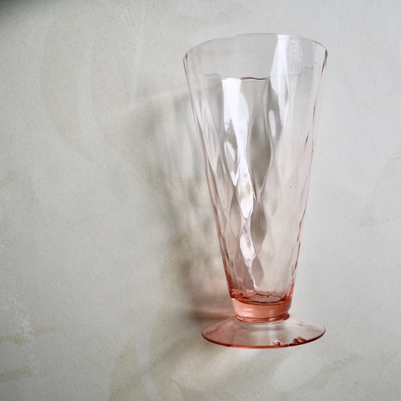 PINK CRYSTAL APERITIF / DIGESTIVE GLASS - Picture 1 of 6